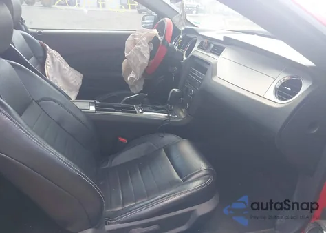 2013 Ford Mustang V6 Premium из США, поврежденный, VIN 1ZVBP8AM1D5222055